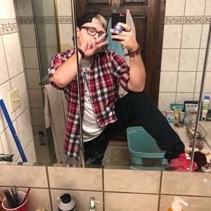 Meet your Posher, Ian